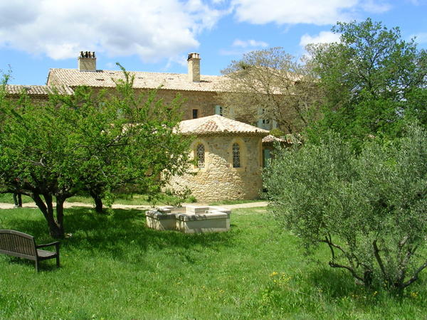 Monastère de la Protection de la Mère de Dieu 0 SOLAN